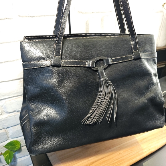 Oscar de la Renta Tassel Front Leather Bag - Picture 3 of 14